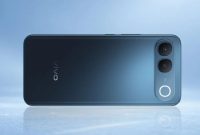 Vivo resmi memperkenalkan V80 Lite 5G di sejumlah pasar, termasuk Pakistan. Ponsel ini menawarkan kombinasi layar AMOLED lengkung,