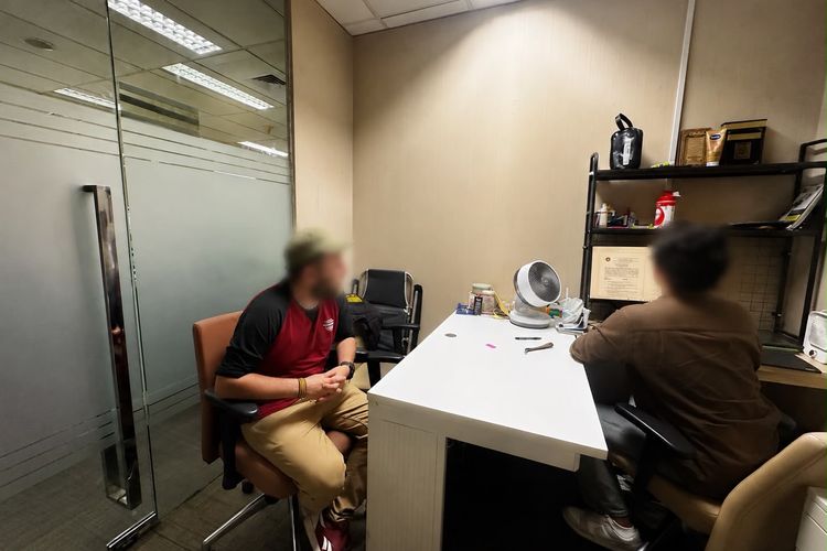 Direktorat Jenderal Imigrasi mengamankan seorang warga negara Rusia berinisial AP (39 tahun) terkait aktivitasnya merekam aksi demonstrasi Komite Nasional Papua Barat (KNPB) di Wamena,