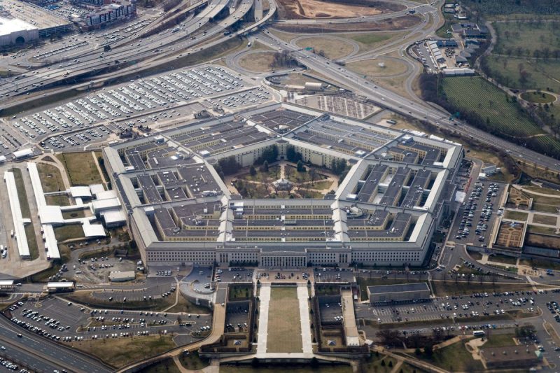 Pemerintahan Amerika Serikat merinci skema keterlibatan Pentagon dalam pengelolaan cadangan minyak Venezuela melalui kemitraan dengan perusahaan swasta.