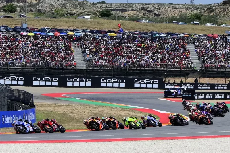 Dorna Sports resmi mengumumkan kalender MotoGP 2027. Musim depan akan menjadi salah satu yang paling padat dan global dalam sejarah kejuaraan dunia balap motor,