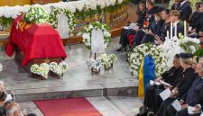 Kerajaan Norwegia kembali berduka. Putri Astrid, kakak perempuan mendiang Raja Harald V, meninggal dunia pada usia 94 tahun pada Jumat,