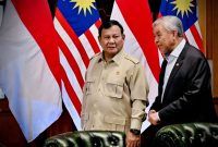 Presiden Prabowo Subianto resmi menerima tawaran bantuan dari Malaysia untuk menangani kebakaran hutan dan lahan (karhutla) yang tengah terjadi di Kalimantan.