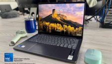 Mahasiswa saat ini membutuhkan laptop yang tidak hanya mampu mengerjakan tugas harian,