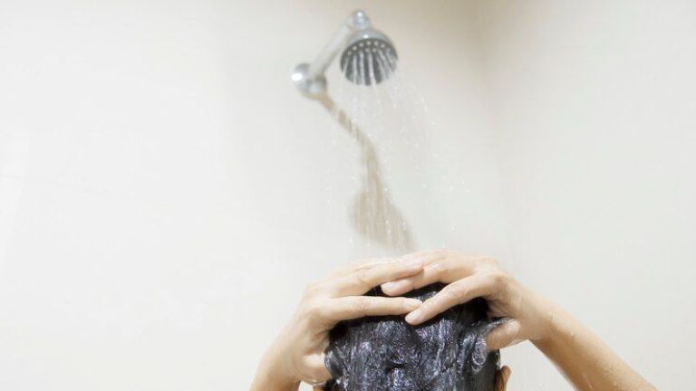 Pernahkah Anda tiba-tiba mendapat ide bagus saat sedang mandi? Solusi masalah yang sejak tadi buntu justru muncul di antara guyuran air hangat.
