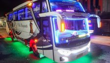 Lampu strobo LED semakin sering terlihat pada bus-bus modifikasi di Indonesia.