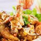 Pernahkah kamu merasa sulit berhenti mengunyah ayam kecap pedas, sambal manis,