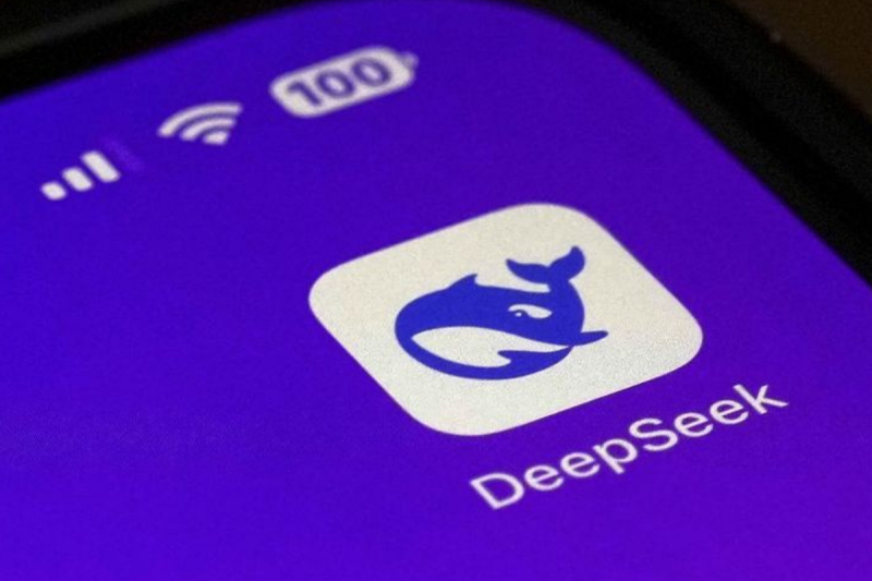 Perusahaan kecerdasan buatan asal China, DeepSeek, kembali menarik perhatian dunia teknologi. Pada 17 Oktober 2026,