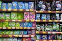 Produk menstruasi seperti pembalut, tampon, dan menstrual cup merupakan kebutuhan dasar bagi perempuan.