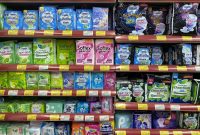 Produk menstruasi seperti pembalut, tampon, dan menstrual cup merupakan kebutuhan dasar bagi perempuan.